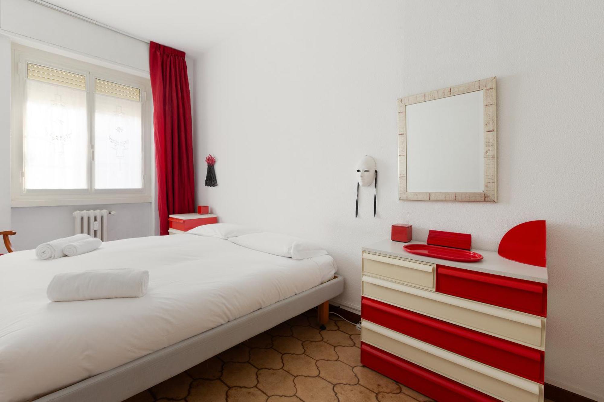 Milan-Linate Apartment With Balcony Eksteriør billede